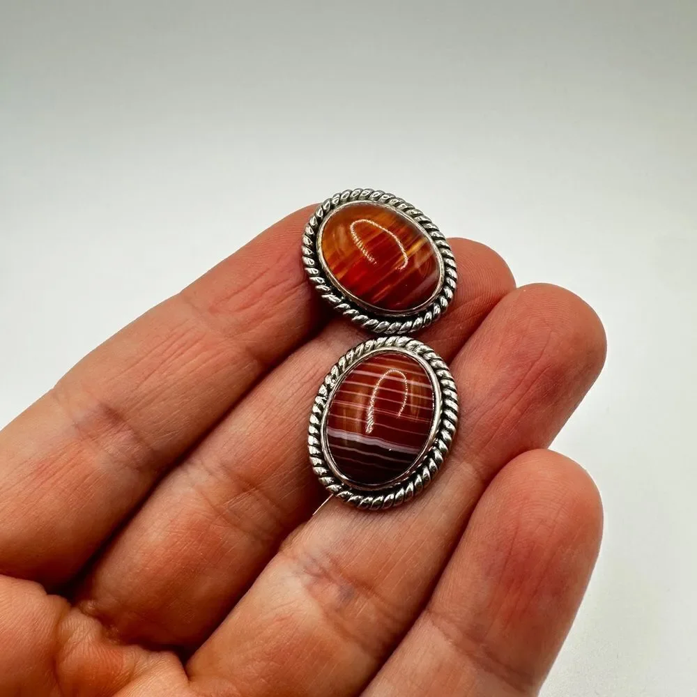 Genuine agate cuff links in solid Sterling silver, handmade in Pakistan